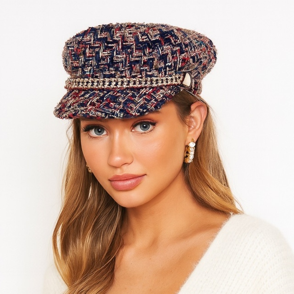 Stylish Black and White Hat for Every Occasion - Picture 3 of 5